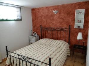 Кровать или кровати в номере Chez Jean-Pierre & Annick