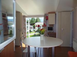 Imagen de la galería de Altogold Swiss Holidays At Manor Farm 5*, en Interlaken