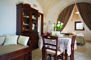 Posedenie v ubytovaní I Trulli Di Nonno Giovanni