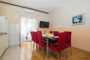 Μια τηλεόραση ή/και κέντρο ψυχαγωγίας στο Apartments Zeljko