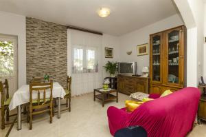 Μια τηλεόραση ή/και κέντρο ψυχαγωγίας στο House Fanita