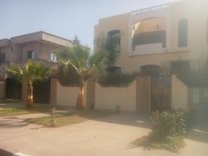 Afbeelding uit fotogalerij van Appartement dans villa in Cite Adrar