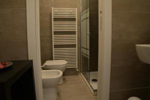 
A bathroom at Le stanze di LaVi
