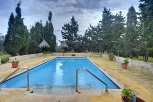 Bazén v ubytování Ta' Bertu Host Family Bed & Breakfast nebo v jeho okolí