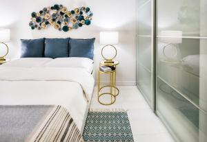 Ein Bett oder Betten in einem Zimmer der Unterkunft Luxury Apartment Casa Farnese – Campo de Fiori