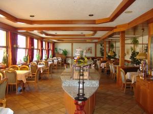 Gallery image of Hotel & Restaurant Mainaublick in Uhldingen-Mühlhofen