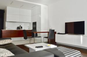 Kuchyň nebo kuchyňský kout v ubytování Apartament Wzgórze Słowików