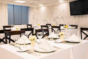 Nápoje v ubytování Inkari Suites Hotel