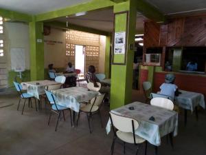 Istumisnurk majutusasutuses Mona Lisa Guest House, Kisumu
