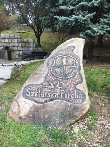 Certyfikat, podpis lub inny dokument wystawiony w obiekcie Apartament NavyBlue z widokiem na góry