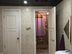 
A bathroom at Mini-Hotel Silver
