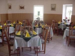Restaurace v ubytování Füzi Panzió