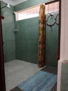 Ένα μπάνιο στο Hotel Margarita Sierpe