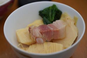 the country house内部或周边提供的食物