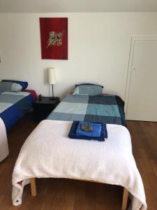 Postel nebo postele na pokoji v ubytování Bed n Breakfast Obermumpf