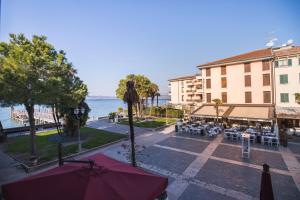 Foto da galeria de Hotel Sirmione em Sirmione