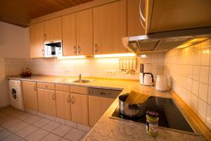 Virtuvė arba virtuvėlė apgyvendinimo įstaigoje Baltrumweg 1