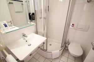 Koupelna v ubytování Hotel Miramar am Römer