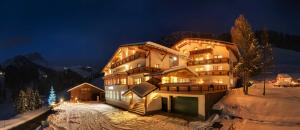 Gallery image of Bergspitz Luxury Appartement in Warth am Arlberg