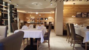 Εστιατόριο ή άλλο μέρος για φαγητό στο Hotel Kranebitt
