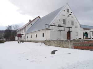Pod kasztanem gospodarstwo agroturystyczne v zime