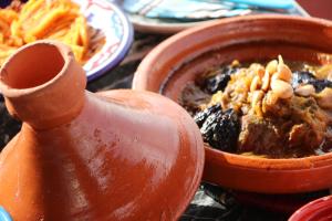 Comida no cama e café (B&B) ou em algum lugar perto