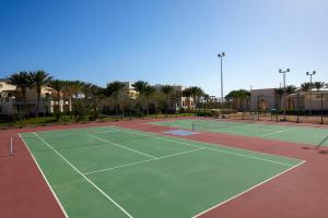 Attività di tennis o squash presso il resort o nelle vicinanze