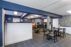 Gallery image of Travelodge by Wyndham Savannah Area/Richmond Hill in Richmond Hill