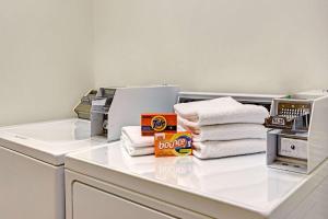 Afbeelding uit fotogalerij van Super 8 by Wyndham Smithfield-Selma in Smithfield