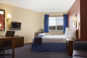 Foto dalla galleria di Travelodge by Wyndham Motel of St Cloud a Saint Cloud