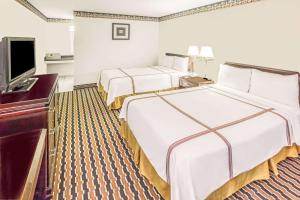 Travelodge by Wyndham Shreveport LA