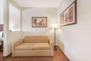 Posezení v ubytování Super 8 by Wyndham Abilene South
