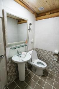Kylpyhuone majoituspaikassa Siwoowadang