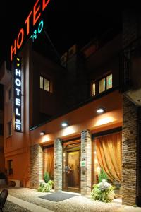 The building in which a szállodákat is located