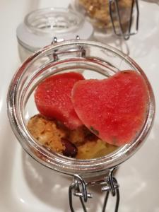 Jedlo v ubytovaní bed & breakfast alebo blízkom okolí
