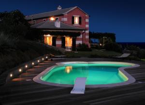 The swimming pool at or close to Agriturismo Natta Di Monte Tabor