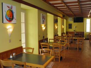 Restaurace v ubytování Auberge au Cavalier