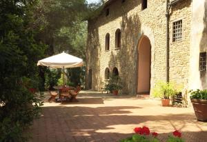 A garden outside Malmantile by Salogi Villas