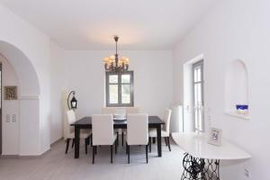 Gambar di galeri bagi Parian Hill Residence Villa di Parikia