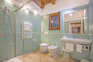 Koupelna v ubytování Agriturismo Cjargnei + 37 fotografií