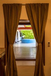 Bazén v ubytování Merida Serviced Apartments nebo v jeho okolí