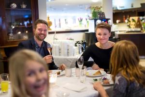 Hosté ubytování Montra Hotel Sabro Kro