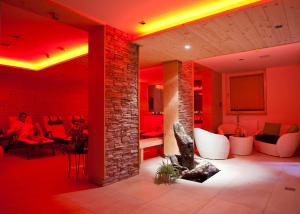 Zona d'estar a Hotel Gasthof Mitteregger - BEST PLACE in town with summercard included