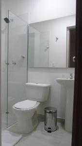 Et badeværelse på Hotel Suite del Parque