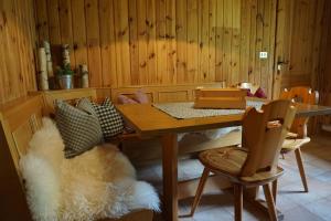 Posedenie v ubytovaní BUEHLERHOF Agriturismo, Obst-&Weingut, Urlaub mit Hund, Bauernhof, Brixen