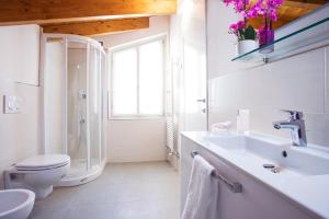 Bagno di Ossuccio Grande C home with pool sleeps 12 by Italian Apartments