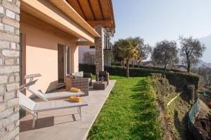 Giardino di Ossuccio Grande C home with pool sleeps 12 by Italian Apartments