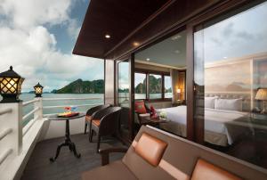 Gallery image of Halong Athena Cruise in Ha Long