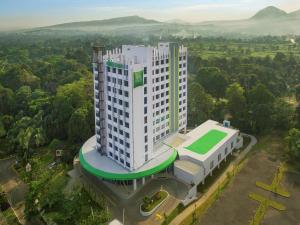 Üldine mäevaade või majutusasutusest Ibis Styles Bogor Raya pildistatud vaade