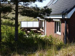 Ein Garten an der Unterkunft Ferienwohnung *Wibkes Hüs*